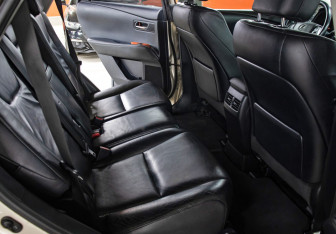 Подержанный автомобиль Lexus RX 2012 года (12 фото)