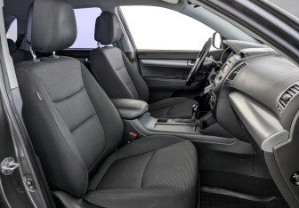 Подержанный автомобиль Kia Sorento 2013 года (23 фото)