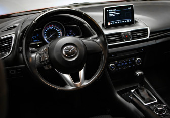 Подержанный автомобиль Mazda 3 Sedan 2014 года (7 фото)