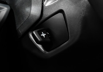 Подержанный автомобиль BMW X5 2024 года (18 фото)