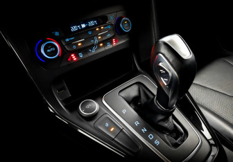 Подержанный автомобиль Ford Focus Sedan 2019 года (18 фото)