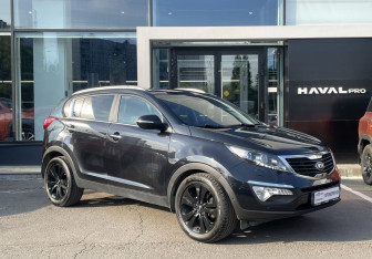 Подержанный автомобиль Kia Sportage 2013 года (3 фото)