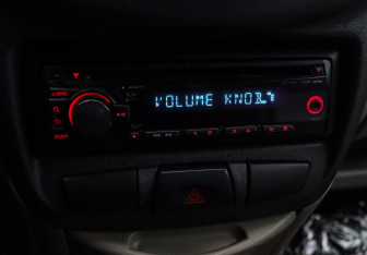 Подержанный автомобиль LADA (ВАЗ) Kalina Wagon 2011 года (14 фото)