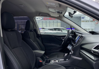 Подержанный автомобиль Subaru Forester Suv 2019 года (21 фото)