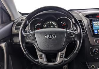 Подержанный автомобиль Kia Sorento 2019 года (22 фото)