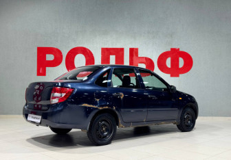 Подержанный автомобиль LADA (ВАЗ) Granta Sedan 2012 года (5 фото)