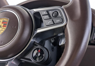 Подержанный автомобиль Porsche Cayenne 2018 года (22 фото)