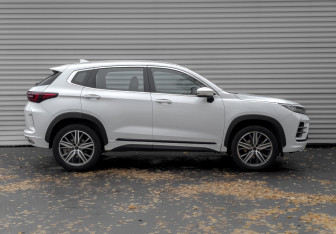 Подержанный автомобиль Exeed LX 2022 года (4 фото)