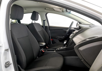 Подержанный автомобиль Ford Focus Hatchback 2019 года (23 фото)