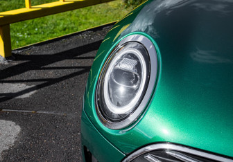 Подержанный автомобиль MINI Clubman Wagon 2019 года (16 фото)