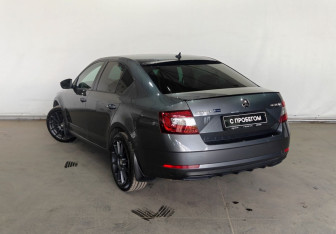 Подержанный автомобиль Skoda Octavia Liftback 2018 года (7 фото)