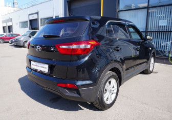 Подержанный автомобиль Hyundai Creta 2019 года (5 фото)