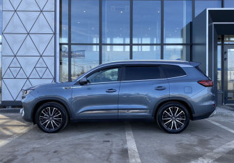 Подержанный автомобиль Chery Tiggo 8 Pro 2021 года (4 фото)