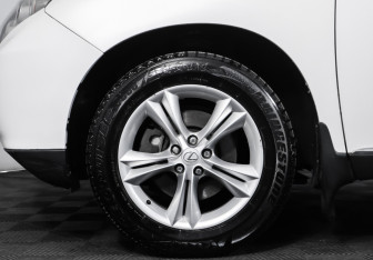 Подержанный автомобиль Lexus RX 2012 года (29 фото)