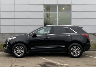 Подержанный автомобиль Cadillac XT5 2021 года (8 фото)