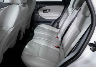 Подержанный автомобиль Land Rover Range Rover Evoque 2017 года (10 фото)