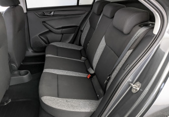 Подержанный автомобиль Skoda Rapid Liftback 2021 года (18 фото)