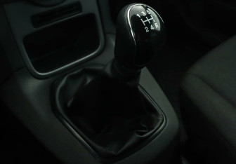 Подержанный автомобиль Ford Fiesta Sedan 2018 года (12 фото)