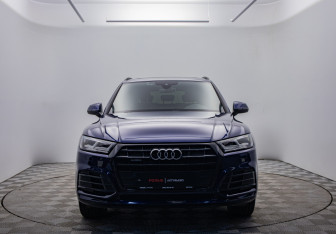 Подержанный автомобиль Audi Q5 2018 года (2 фото)