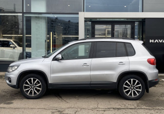 Подержанный автомобиль Volkswagen Tiguan 2011 года (8 фото)