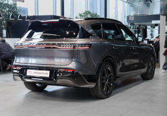 Подержанный автомобиль Voyah Free 2025 года (4 фото)