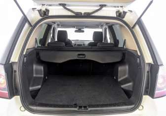 Подержанный автомобиль Land Rover Freelander 2013 года (10 фото)