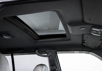 Подержанный автомобиль Hyundai Terracan 2004 года (16 фото)