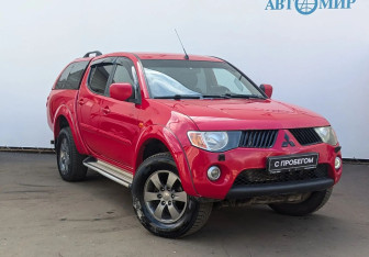 Подержанный автомобиль Mitsubishi L200 2008 года (3 фото)