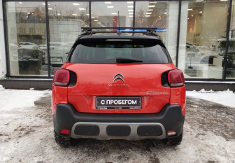 Подержанный автомобиль Citroen C3 Aircross 2018 года (7 фото)