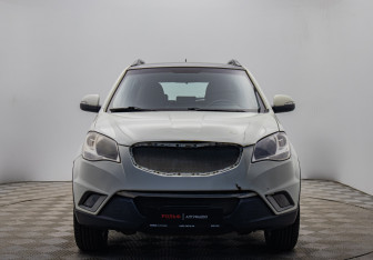 Подержанный автомобиль SsangYong Korando 2011 года (8 фото)