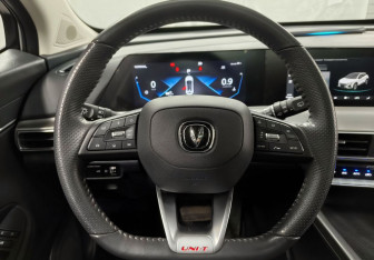 Подержанный автомобиль Changan UNI-T 2023 года (12 фото)