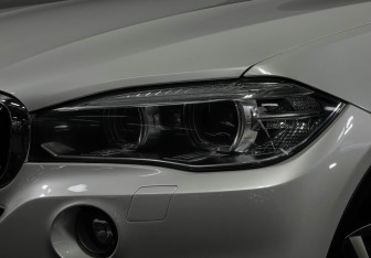 Подержанный автомобиль BMW X5 2017 года (8 фото)