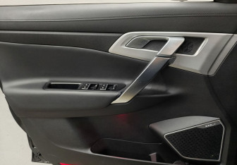 Подержанный автомобиль Geely Atlas 2021 года (15 фото)