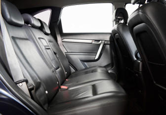 Подержанный автомобиль Chevrolet Captiva 2008 года (11 фото)