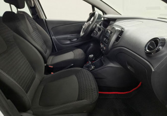 Подержанный автомобиль Renault Kaptur 2018 года (10 фото)