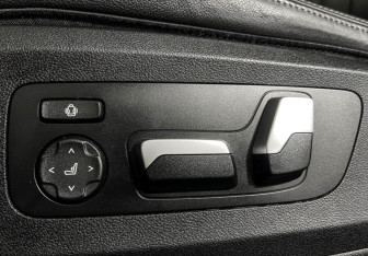 Подержанный автомобиль BMW X5 2021 года (20 фото)