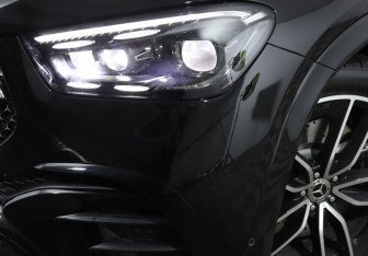 Подержанный автомобиль Mercedes-Benz GLE 2025 года (20 фото)