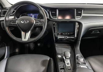 Подержанный автомобиль Infiniti QX50 2021 года (12 фото)
