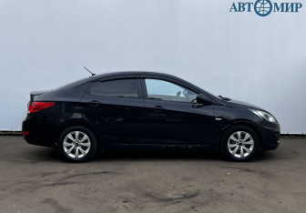 Подержанный автомобиль Hyundai Solaris Sedan 2012 года (4 фото)