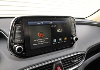 Подержанный автомобиль Hyundai Santa Fe 2018 года (15 фото)