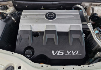 Подержанный автомобиль Opel Antara 2012 года (9 фото)