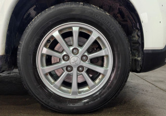 Подержанный автомобиль Mitsubishi ASX 2011 года (16 фото)