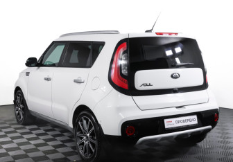 Подержанный автомобиль Kia Soul 2018 года (7 фото)