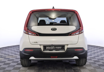 Подержанный автомобиль Kia Soul 2021 года (6 фото)