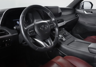 Подержанный автомобиль Hyundai Palisade 2022 года (14 фото)