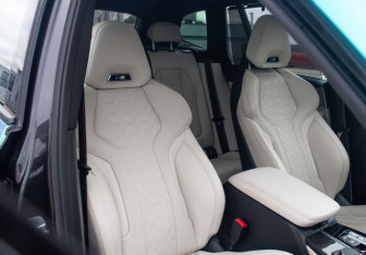 Подержанный автомобиль BMW X3 M 2021 года (25 фото)