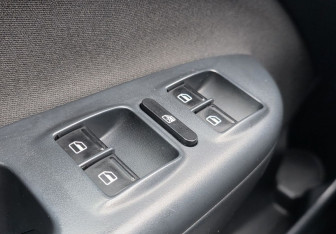 Подержанный автомобиль Skoda Octavia Liftback 2013 года (15 фото)