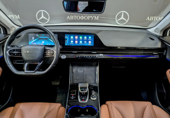 Подержанный автомобиль Omoda C5 2023 года (14 фото)