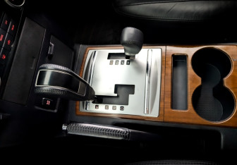 Подержанный автомобиль Mitsubishi Pajero 2008 года (30 фото)