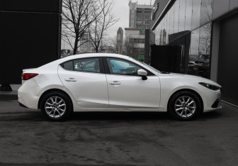 Подержанный автомобиль Mazda 3 Sedan 2014 года (4 фото)